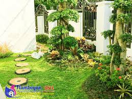 Cara kreatif mempercantik halaman rumah secara maksimal 03 06 2020 memiliki rumah dengan pekarangan yang asri akan menghadirkan suasana yang lebih nyaman bagi anda dan keluarga. 5 Ide Kreatif Membuat Taman Rumah Indah Tukang Taman Surabaya Jasa Taman Surabaya