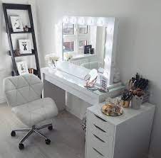 How about they even offer hip hop aerobics classes and you can rent the place. Creating The Ultimate Dressing Room With Hollywood Mirrors Illuminated Mirrors Blog