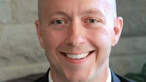 Etta Lundy's Instagram, Twitter & Facebook