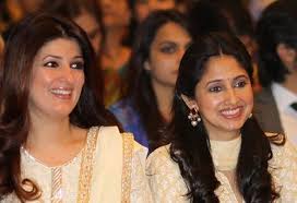 Twinkle Khanna Family Childhood Photos Celebrity Family Wiki Celebrity Families Twinkle Khanna Bollywood Photos Check out the list of all akshaye khanna movies along with photos, videos, biography and birthday. twinkle khanna family childhood photos