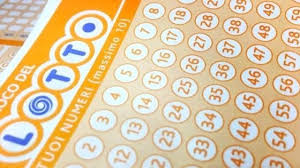 Nessun sei nell'estrazione del superenalotto. Estrazioni Lotto E 10elotto I Numeri Di Sabato 25 Luglio La Repubblica
