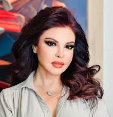 Elegance is the only beauty that never fades. — Audrey Hepburn Special thx  : @julianoasmar @obagimedispaleb @tahdiamonds @stephanie.mattar  @escadaofficial @feirouzworld @drhratchsaghbazarian