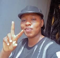 How do you all get your fake skin clean?? The green soap just isn't cutting  it 😕