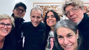 Tony Bellotto recebe visita de Branco Mello e Sérgio Britto durante  recuperação