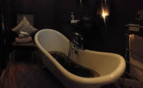 But that aside, this is an adorable salon that is very shabby chic with nice girls, all of them not just my girl, and a wonderful ambiance about the place. Beauty And Powder Room Picture Of The Orchard Salon Day Spa Kilkenny Tripadvisor