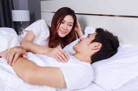 Sebenarnya cara mencari topik pembicaraan tak harus bersusah payah, baik obrolan hal kecil hingga yang menyangkut perspektif 9 cara mencari topik pembicaraan yang mudah dengan pasangan. 6 Trik Yang Mahu Mencuba Untuk Isteri Anda Untuk Memuaskan Suami Anda Di Tempat Tidur Maklumat Kesihatan Petua Perubatan Dan Maklumat Kesihatan Yang Berguna