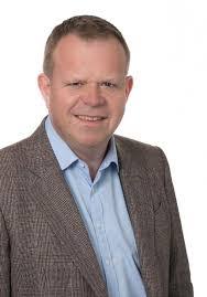 Neil Dunham's Instagram, Twitter & Facebook