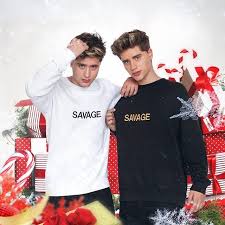 Martinez Twins Launched Link In Bio As A Premium Influencer Merchandise Company With The Grand Vision Of De Martenez Twins Martinez Twins Emilio Martinez Twins
