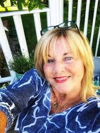 Sandra Griffiths's Instagram, Twitter & Facebook