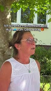 Geschenke für Mamas: Ein Auto zum Geburtstag