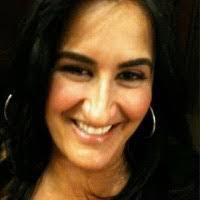 Dina Betancourt's Instagram, Twitter & Facebook