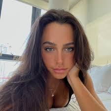 Madeline Hauck's Instagram, Twitter & Facebook