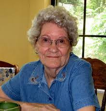 Tracey Ries's Instagram, Twitter & Facebook