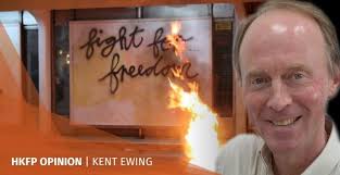 Chow Pak-kwan Archives