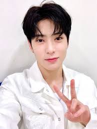 Doyoung is always being a target by nct 127 and now it is doyoung vs nct 2020 because, half of nct dream member decided to join the club but, anyway i hope. D 1 Jaehyun Day Meg On Twitter 103019 Nct 127 Official Update Our Handsome Jaehyun Tgt W Doyoung In Behalf Of Nct 127 Received The Minister Of Culture Sports And