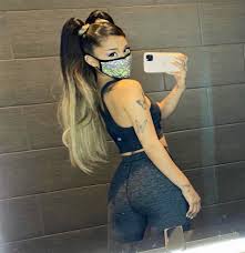 Ariana Grande, Megan Thee Stallion, Doja Cat med video til 34+35 Remix