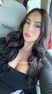 Julia Nicole's Instagram, Twitter & Facebook