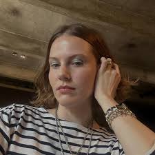 Sombra azul dos sonhos, pigmento perfeito @chanel.beauty #ComettesCollective