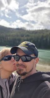 It's a beautiful day in the neighborhood!