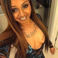 Roslyn Harrell's Instagram, Twitter & Facebook