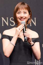 画像2 10 佐々木希 総額4 4億円 ハリー ウィンストン ジュエリーにうっとり ハリーウィンストン 佐々木希 ジュエリー