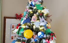 Toy day event rewards in new horizons. Whimsical Colorful Animal Crossing Christmas Tree My Pinterventures