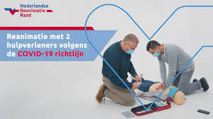 Op grond daarvan werken wij volgens een stappenplan. Hoe Moet U Reanimeren Nederlandse Reanimatie Raad