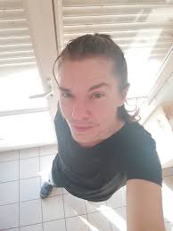 My tie for the morning, getting better with the hackle