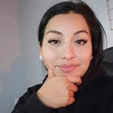 April Cendejas's Instagram, Twitter & Facebook