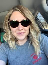 Custom bronzer blend for radiant look