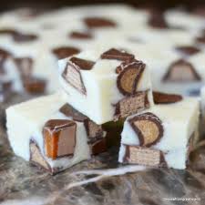 mini candy bar white chocolate fudge