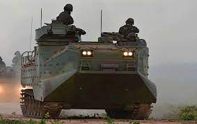 @jairbolsonaro participa de desfile de tanques no dia da votação do voto impresso. Mmm4mg04 Vufnm