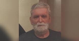 Edward Mitten's Instagram, Twitter & Facebook