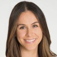 Stephanie Knowles's Instagram, Twitter & Facebook