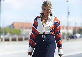 Tenue pour la rentrée avec perfecto. Que Porter Avec Une Jupe Longue Nos Jolis Looks Reperes Dans La Rue Pour Savoir Que Porter Avec Une Jupe Longue Elle