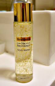 Cuma susah jugak lah nak keluarkan isi dalam dia daripada the texture is quite thick, almost like serum. Bio Essence 24k Bio Gold Gold Water Reviews
