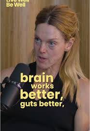 Stacie Sims's Instagram, Twitter & Facebook