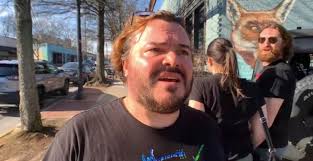 It's been a long time since we first fell in love with him. Jack Black Wird Versehentlich Zum Distracted Boyfriend Meme