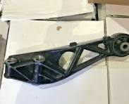 FOR TOYOTA HIACE HI GRANVIA REGIUS REAR ARM DIFF SUPPORT ARM COMPLETE ARM  BUSH