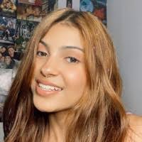 50+ perfiles de «Mia Robles»