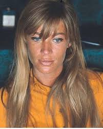 fraçoise hardy la beauté a l'état pur c'était une belle jeune fille