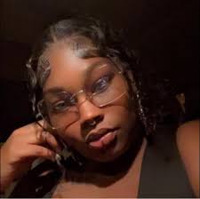 Kierra Golden's Instagram, Twitter & Facebook