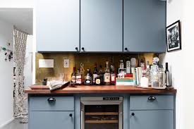 how to clean cabinets in the kitchen