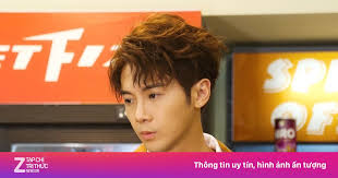 Quán cà phê của nam ca sĩ Hong Kong bị đập phá ngày khai trương