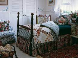 Country Checkerboard Love That Quilt Country Bedroom Design Country House Decor Country Bedroom