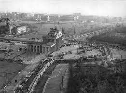 Warum wurde 1961 in berlin die mauer am 13. Mauerbau 13 August 1961 Segu Geschichte