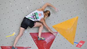 Die besten pinnwände von jessica pilz. Sportklettern Jessica Pilz Springt Ins Kalte Wasser Non At