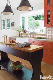 10 Alternative Kitchen Cabinet Colors Everyone S Loving Burnt Orange Kitchen Kitchen Cabinets Orange Orange Kitchen