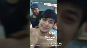 He also acted in tv series like cewek saweran and hanya kamu. Kriss Hatta Relaxing Youtube