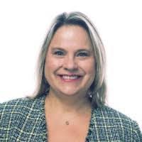 Lauren Bachner's Instagram, Twitter & Facebook